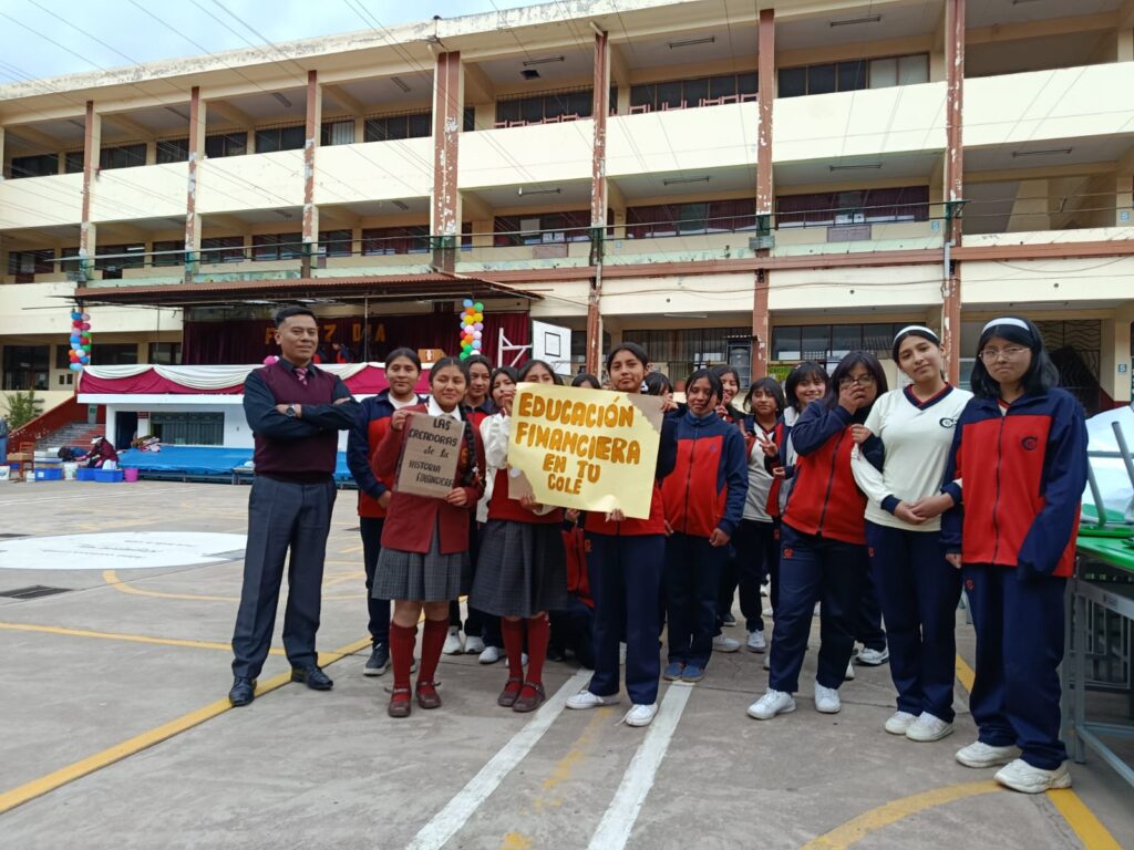 “Reto Marzo: GESTIONAMOS RESPONSABLEMENTE NUESTROS RECURSOS: EDUCACIÓN FINANCIERA PARA LA VIDA”