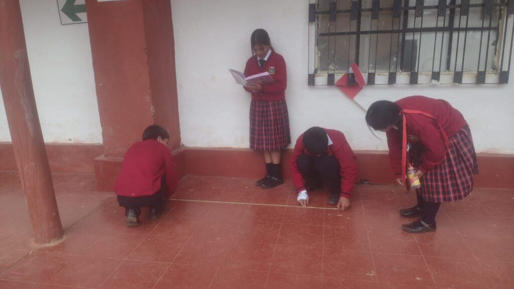 “MEDIMOS NUESTRO STAND EN EL PATIO”