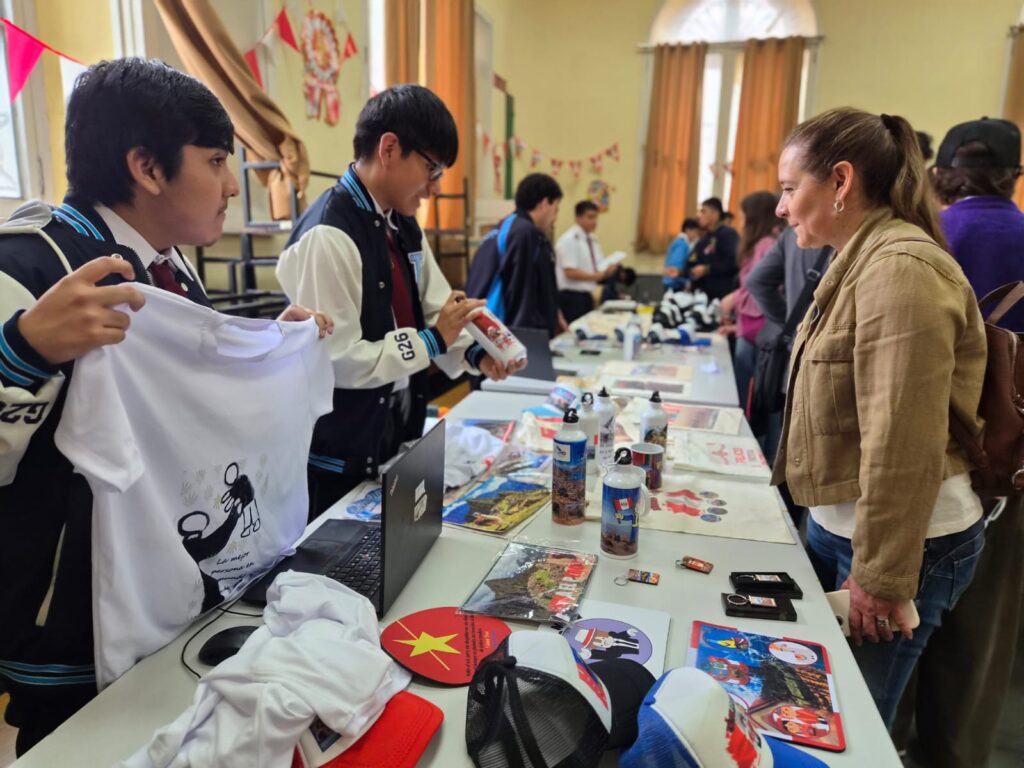 “EXPOVENTA DE PRODUCTOS PERSONALIZADOS”