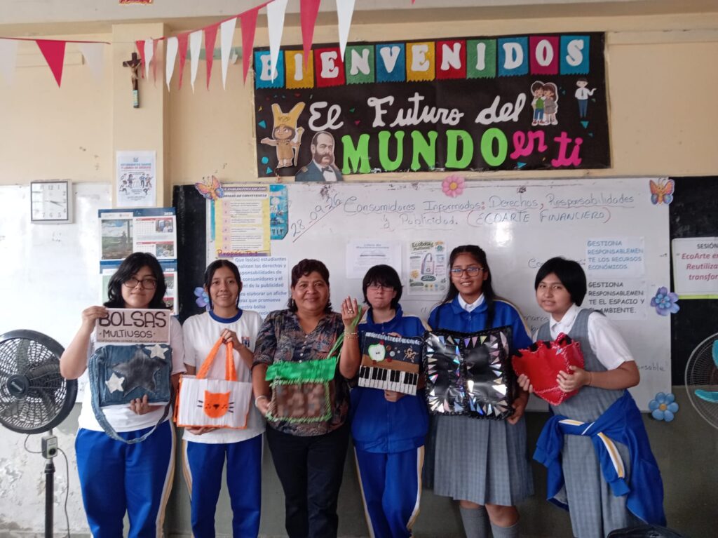 ” EcoArte en Acción: Reutilizar para transformar “